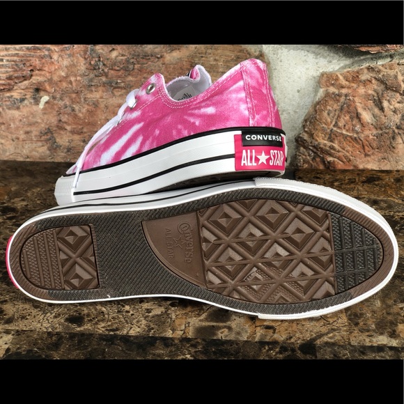 Converse Chuck Taylor All Star Tie-Dye Low Sneaker - Picture 2 of 11